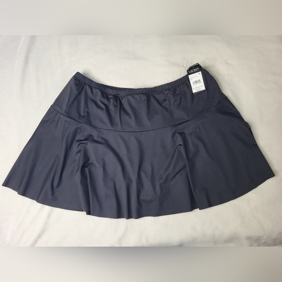 Lauren Ralph Lauren Swimsuit Bottom. Plus Size 22W. Skirt with Slimming Fit. - Picture 5 of 10